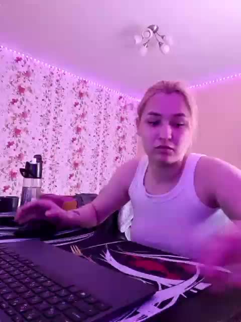 _Vikki_SEX Cam Model Chat July 18, 2026