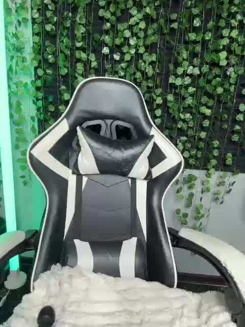 Eva_Kit Cam Model Chat July 18, 2026