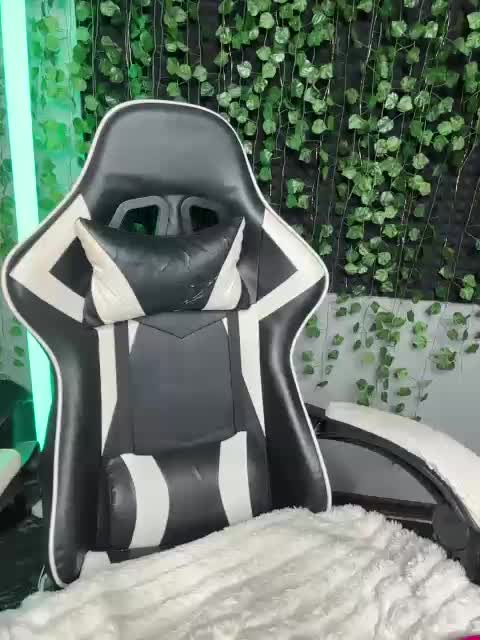 Eva_Kit Cam Model Chat July 22, 2026