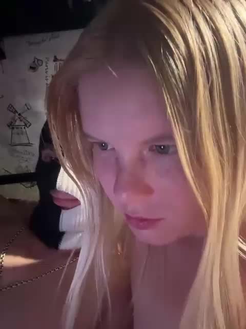 NIKADELE Cam Model Chat July 22, 2026