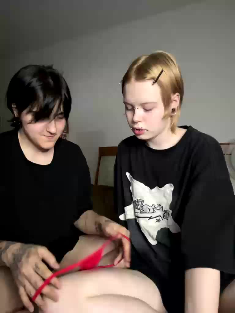 MiaAndAlicee Cam Model Chat July 25, 2026