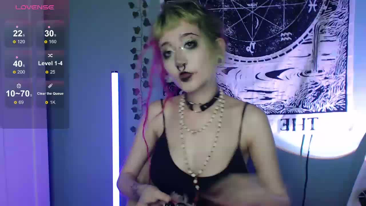 Trish-Taylor Cam Model Chat July 25, 2026