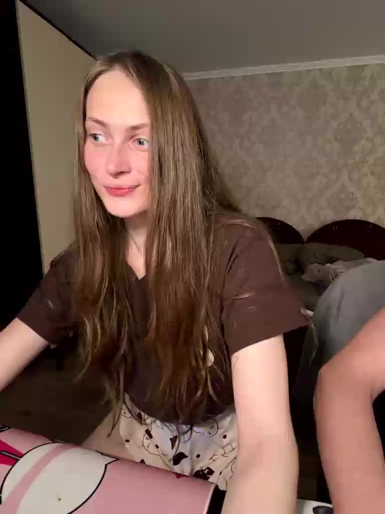 cutemilana_sexwife Cam Model Chat July 25, 2026
