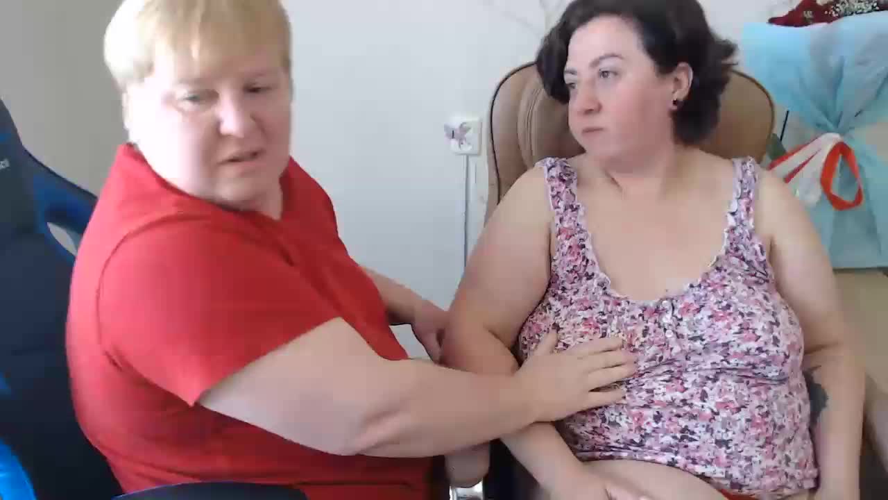 XMollyJaneEX Cam Model Chat July 25, 2026