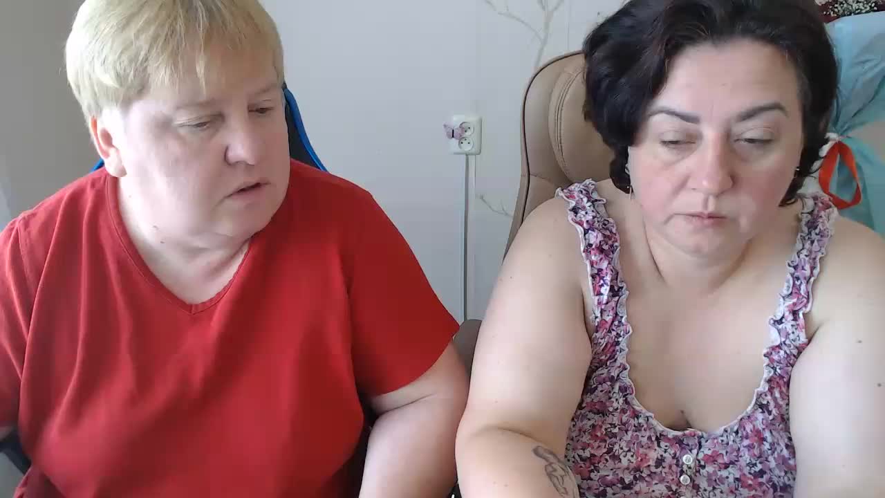 XMollyJaneEX Cam Model Chat July 25, 2026