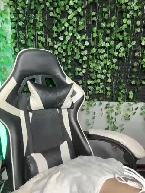 Eva_Kit Cam Model Chat July 25, 2026
