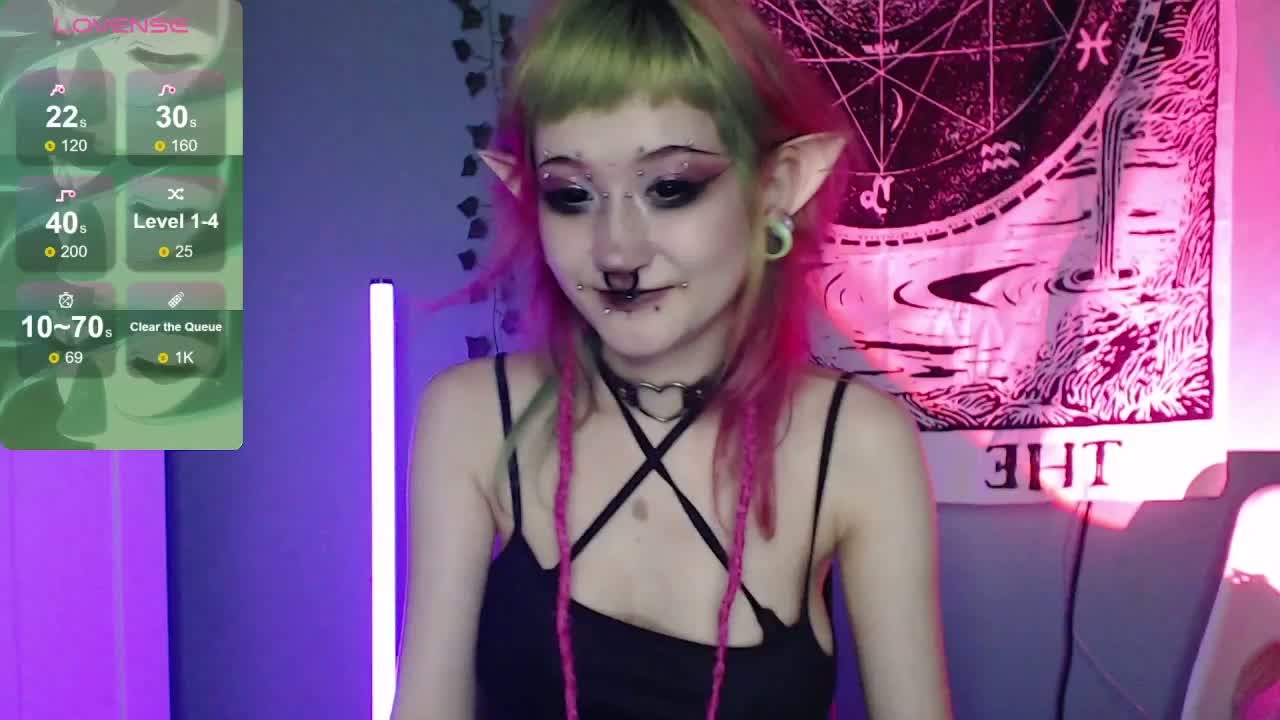 Trish-Taylor Cam Model Chat July 25, 2026