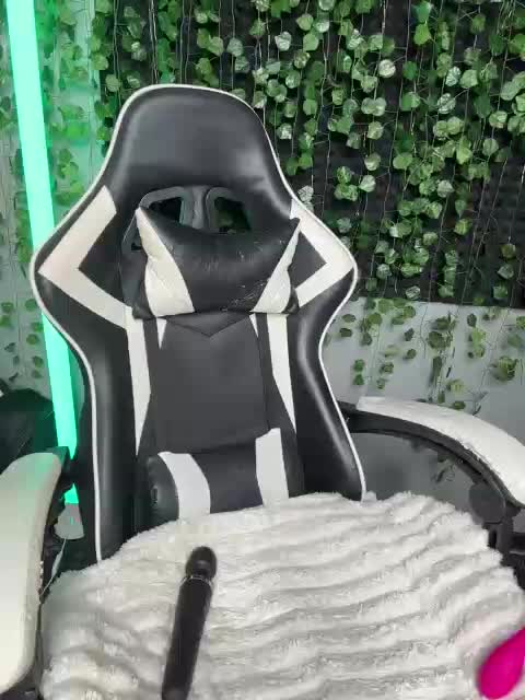 Eva_Kit Cam Model Chat July 25, 2026