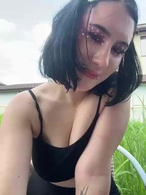 BustyLina Cam Model Chat July 28, 2026