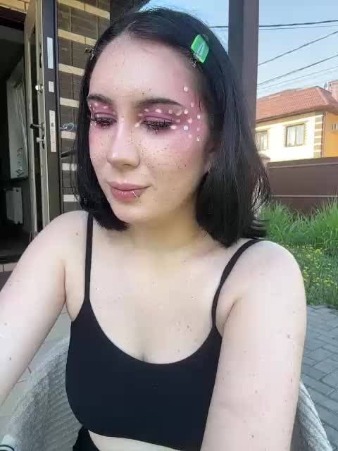 BustyLina Cam Model Chat July 28, 2026