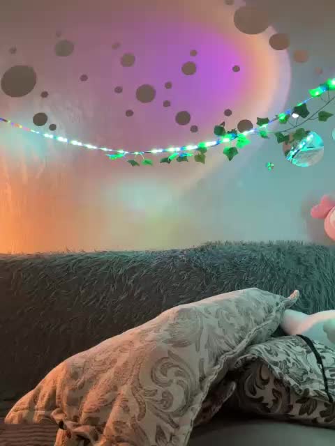 ShyAlya Cam Model Chat July 28, 2026