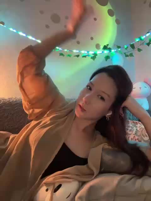 ShyAlya Cam Model Chat July 28, 2026