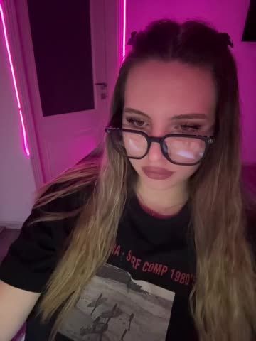 CrisKiss Cam Model Chat July 30, 2026