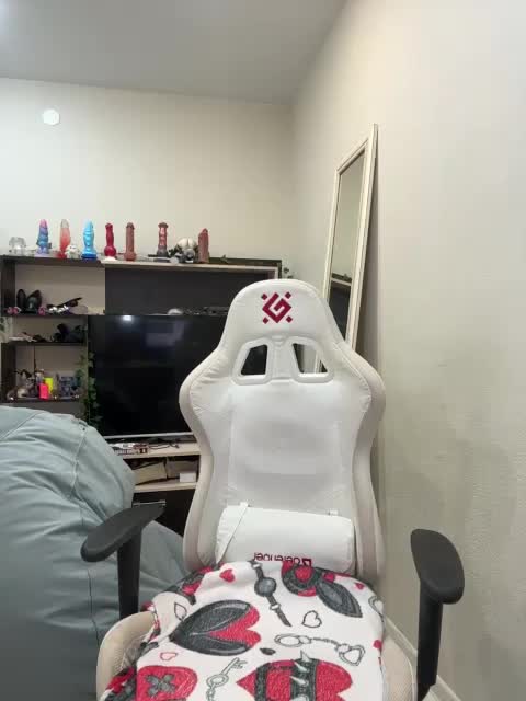 Honey_buns Cam Model Chat July 30, 2026