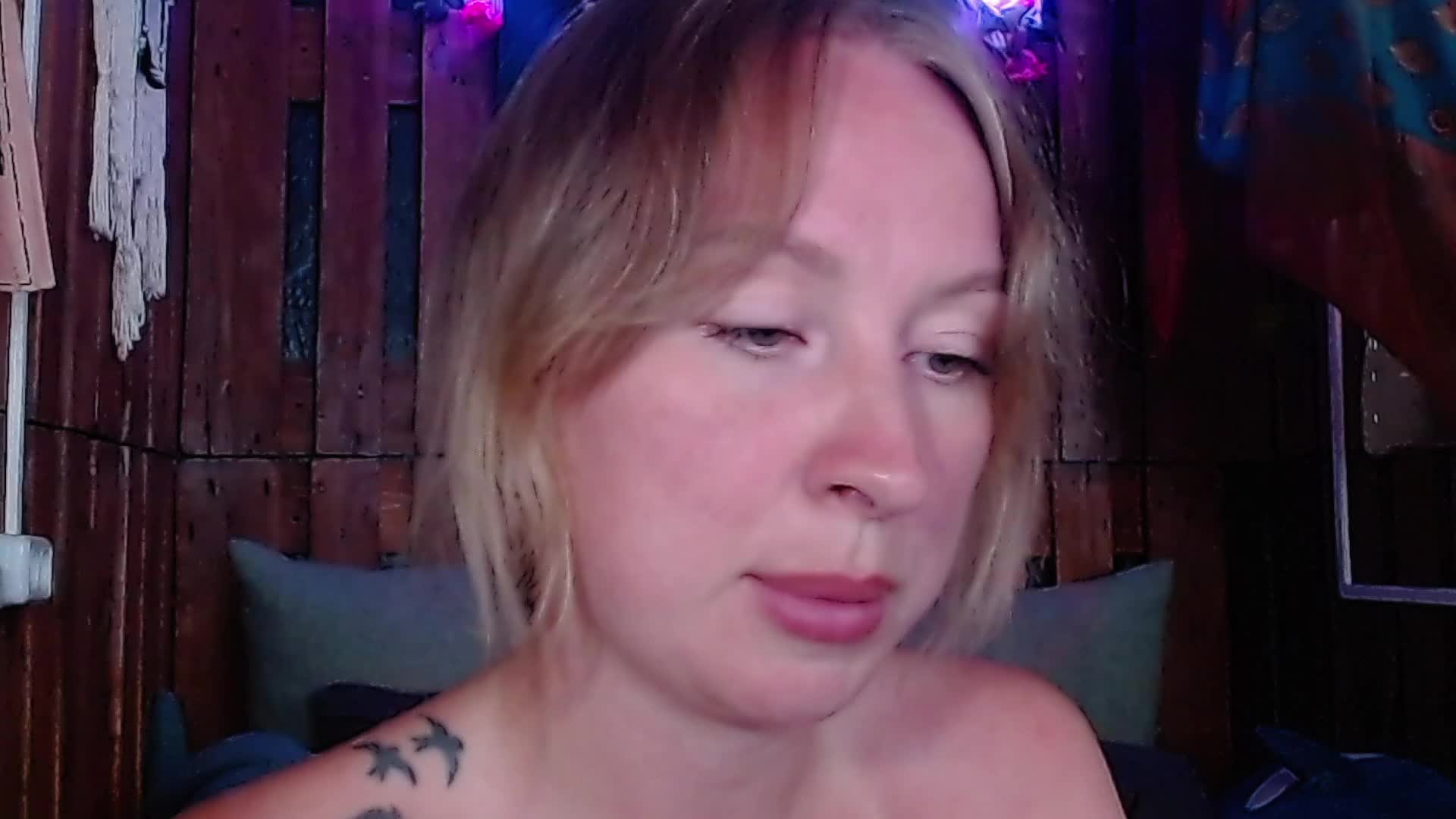 MiMi-Deep Cam Model Chat July 30, 2026
