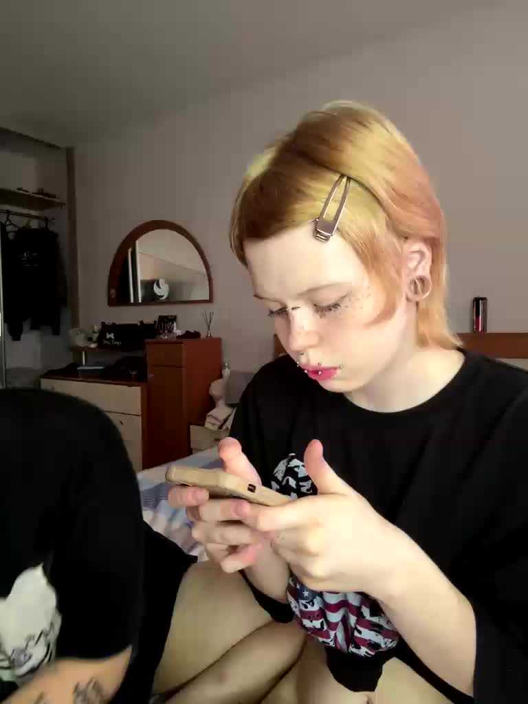MiaAndAlicee Cam Model Chat August 2, 2026