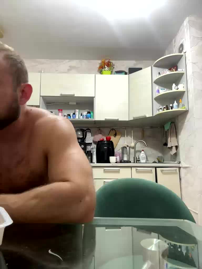 ruma_vibe Cam Model Chat August 2, 2026