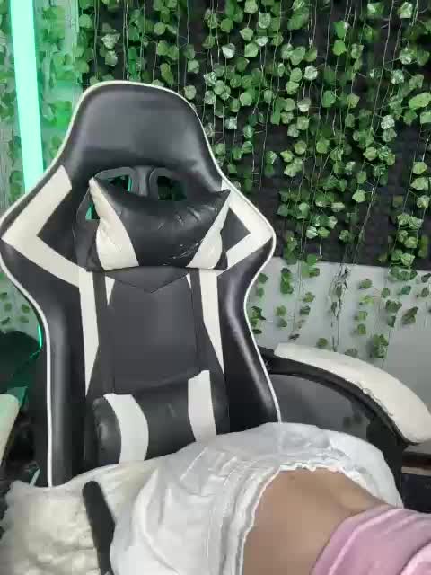 Eva_Kit Cam Model Chat August 3, 2026
