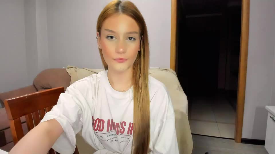 avelisse_384 Cam Model Chat August 6, 2026