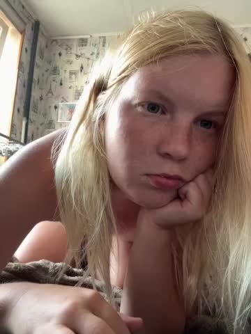 NIKADELE Cam Model Chat August 11, 2026