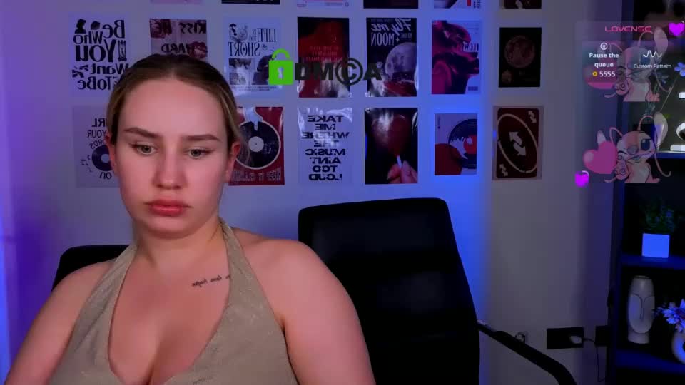 aria_glow Cam Model Chat August 11, 2026
