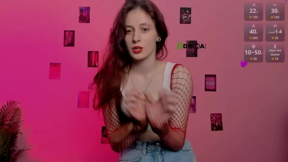 nami_glow Cam Model Chat August 11, 2026
