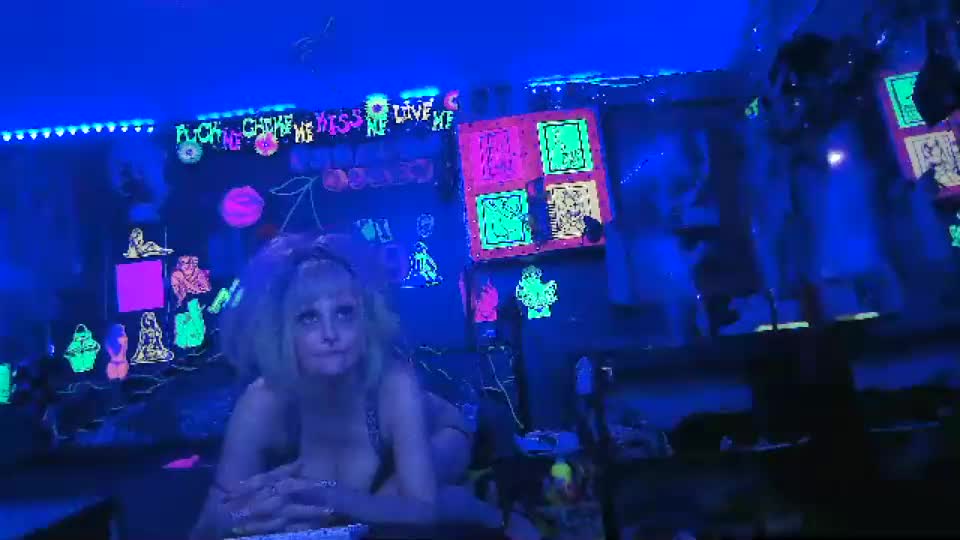 splashh_queen420 Cam Model Chat August 12, 2026
