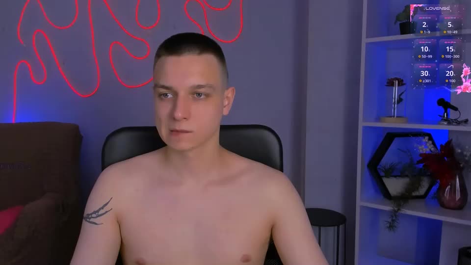 eric_nova Cam Model Chat August 12, 2026