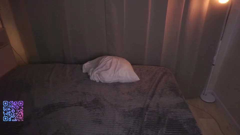 sweetyoops Cam Model Chat August 15, 2026