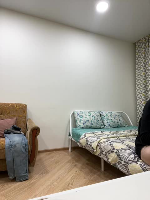 _Magic_ Cam Model Chat August 18, 2026