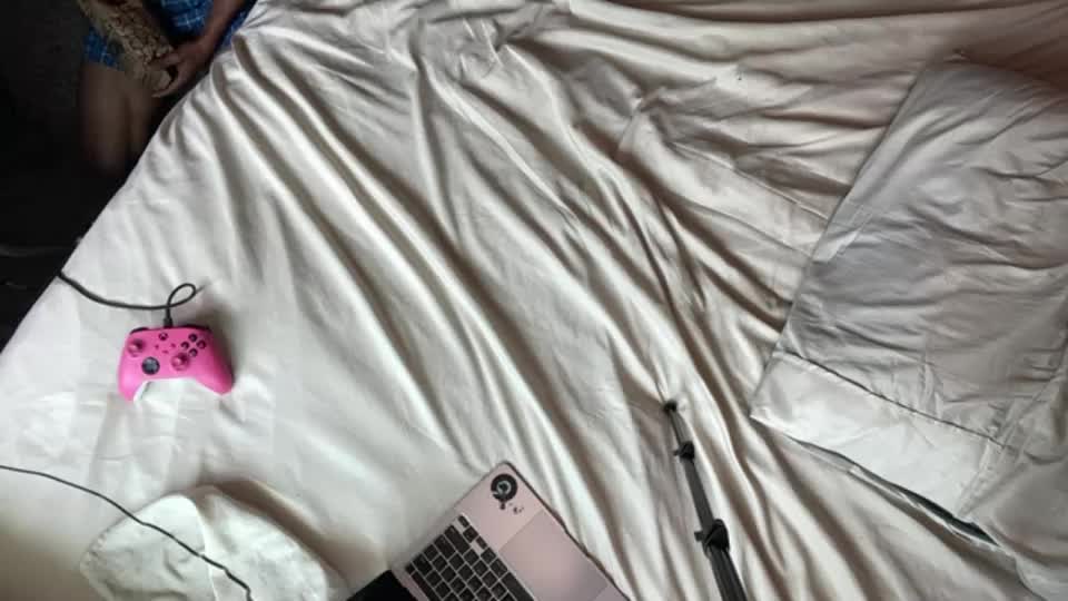 trillahung Cam Model Chat August 18, 2026
