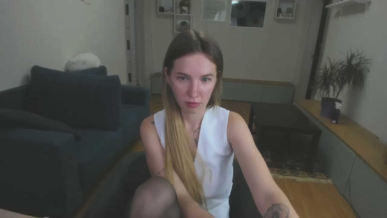 mel-collins Cam Model Chat August 18, 2026