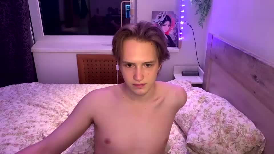 reynasweet_ Cam Model Chat August 22, 2026