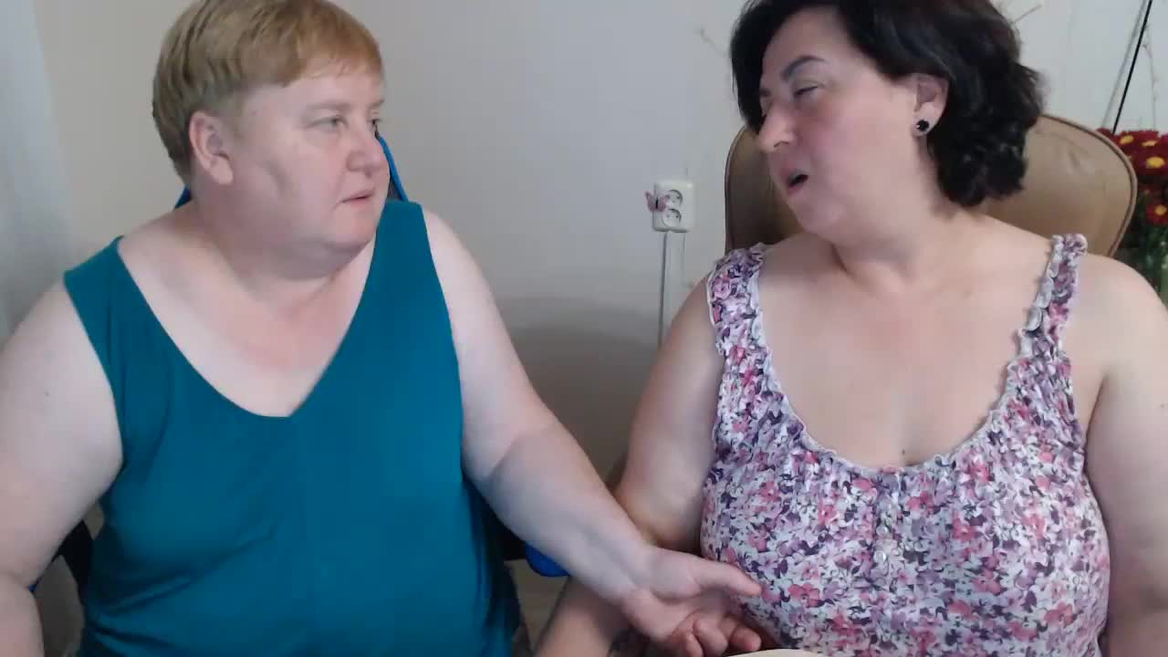 XMollyJaneEX Cam Model Chat August 22, 2026