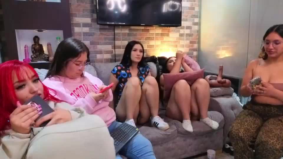 nicky_as Cam Model Chat August 25, 2026