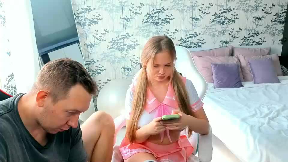 art_cam_ Cam Model Chat August 29, 2026