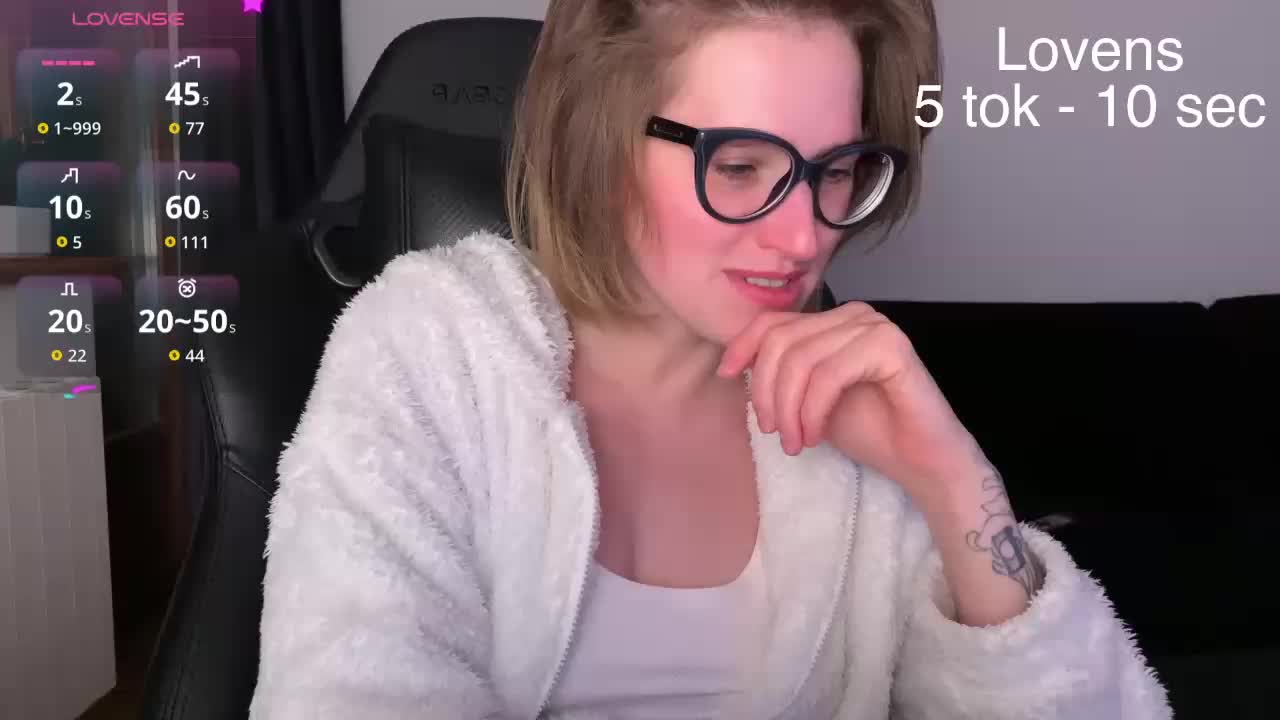 Sexy-Sweets Cam Model Chat August 30, 2026
