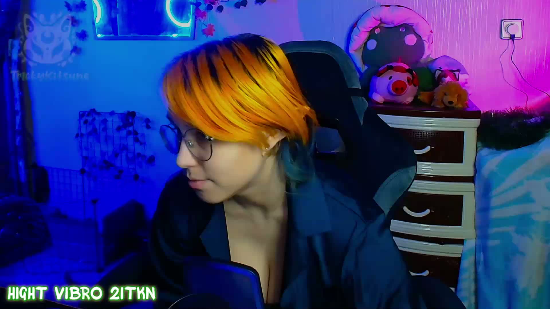 Tricky_Kitsune Cam Model Chat August 30, 2026