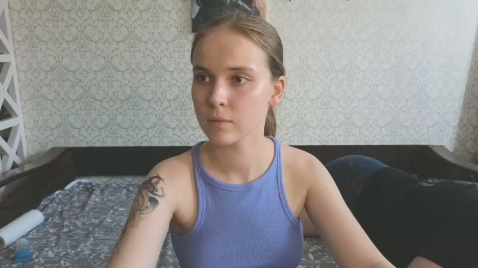 taiti_fox_cub Cam Model Chat September 5, 2026