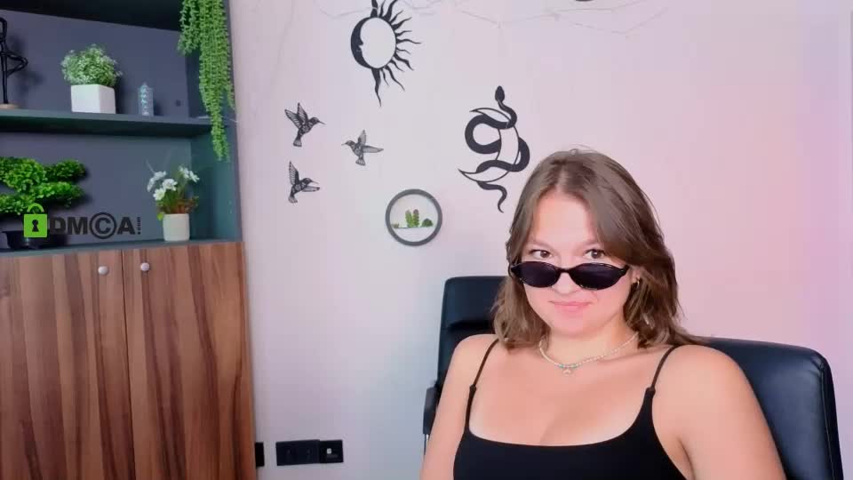 liana_best Cam Model Chat September 6, 2026
