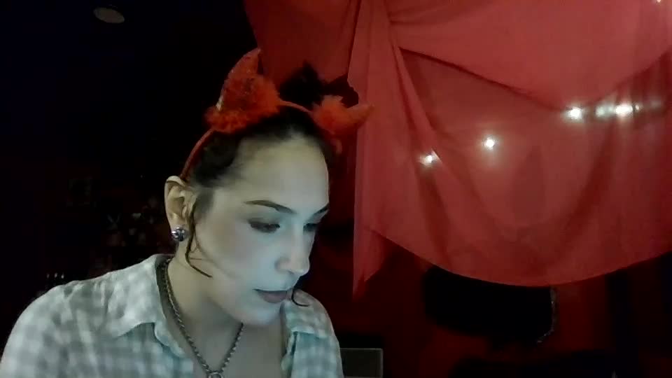 twizzytoxic22 Cam Model Chat September 15, 2026