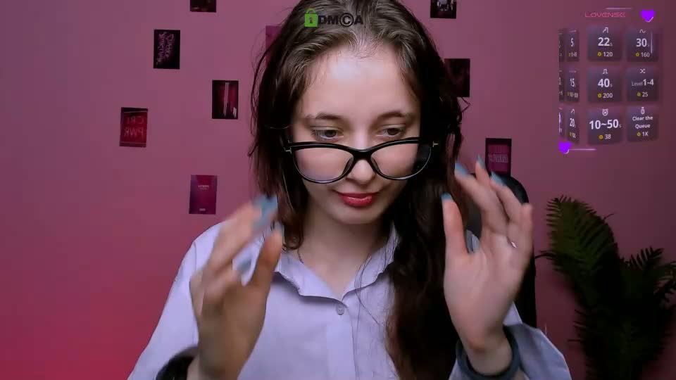 nami_glow Cam Model Chat September 15, 2026