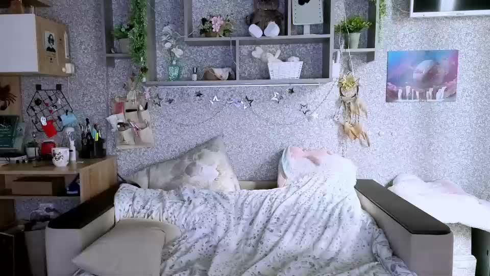 bloodyblondiee Cam Model Chat September 16, 2026