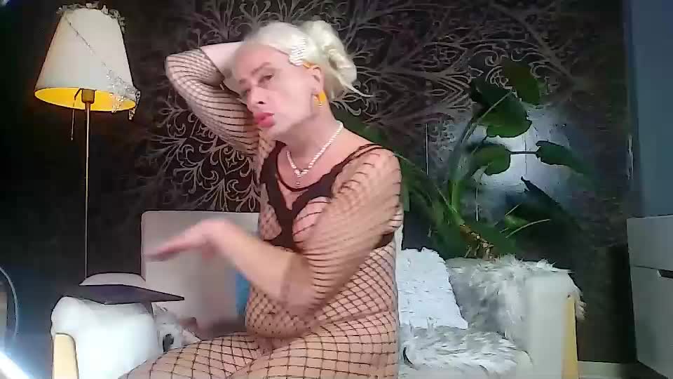 anazones Cam Model Chat September 16, 2026