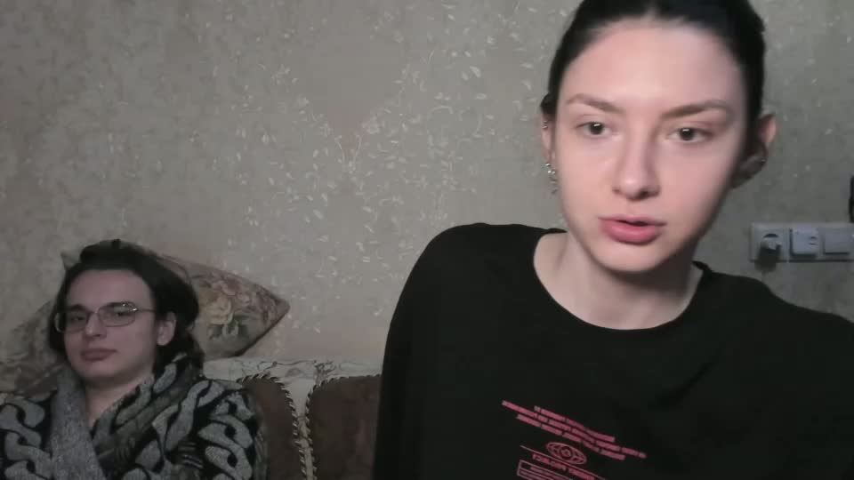 muuur_love Cam Model Chat September 16, 2026