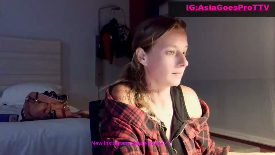 yoursecretgirlfriend963 Cam Model Chat September 18, 2026