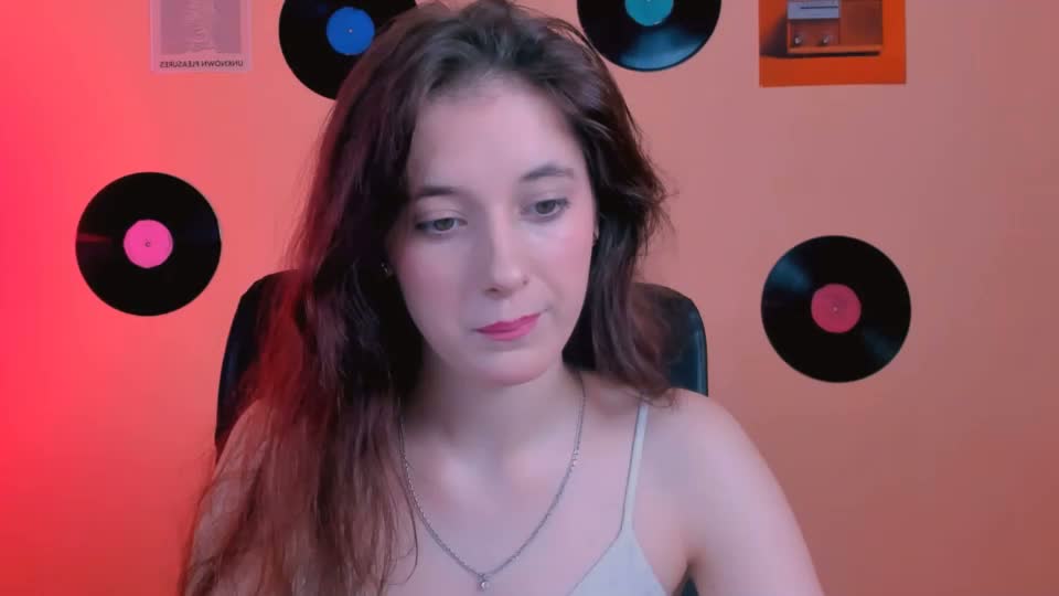 nami_glow Cam Model Chat September 18, 2026