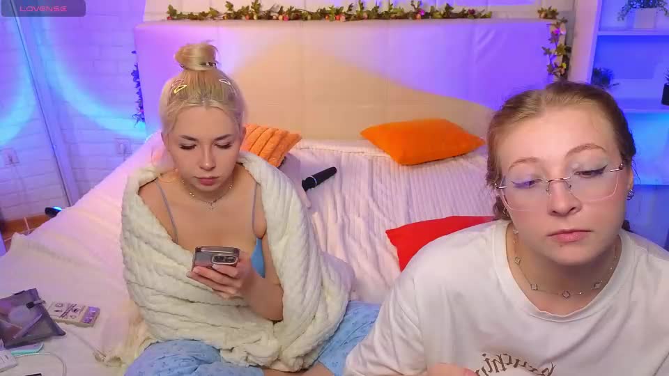 _ramune_ Cam Model Chat September 20, 2026