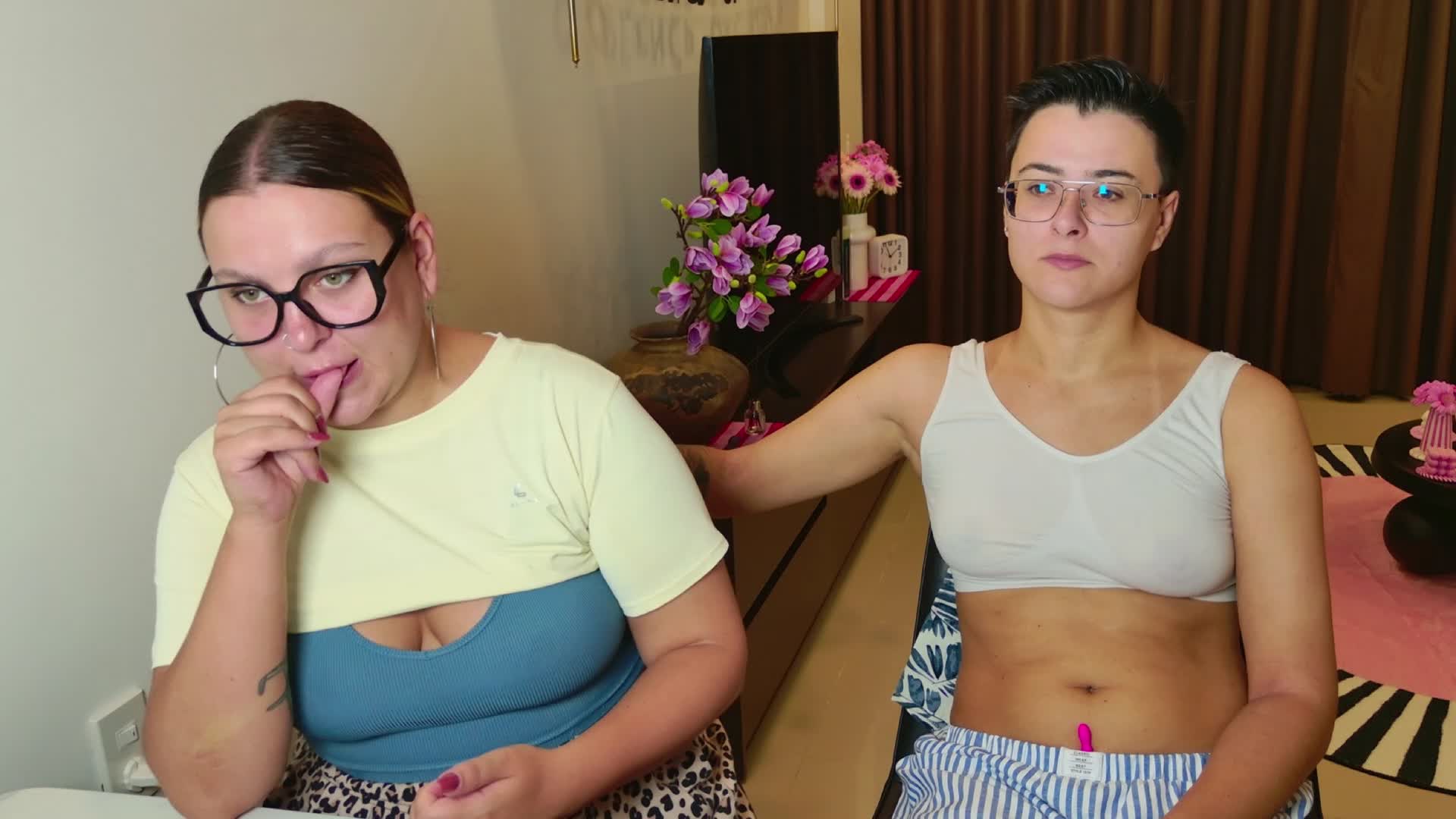 dreamteamgirls Cam Model Chat September 21, 2026