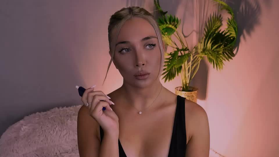 hotjessxx Cam Model Chat September 22, 2026